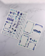 Hoja de estampas Yuru Log de Midori con ilustraciones para decorar cuadernos Azul Nordico